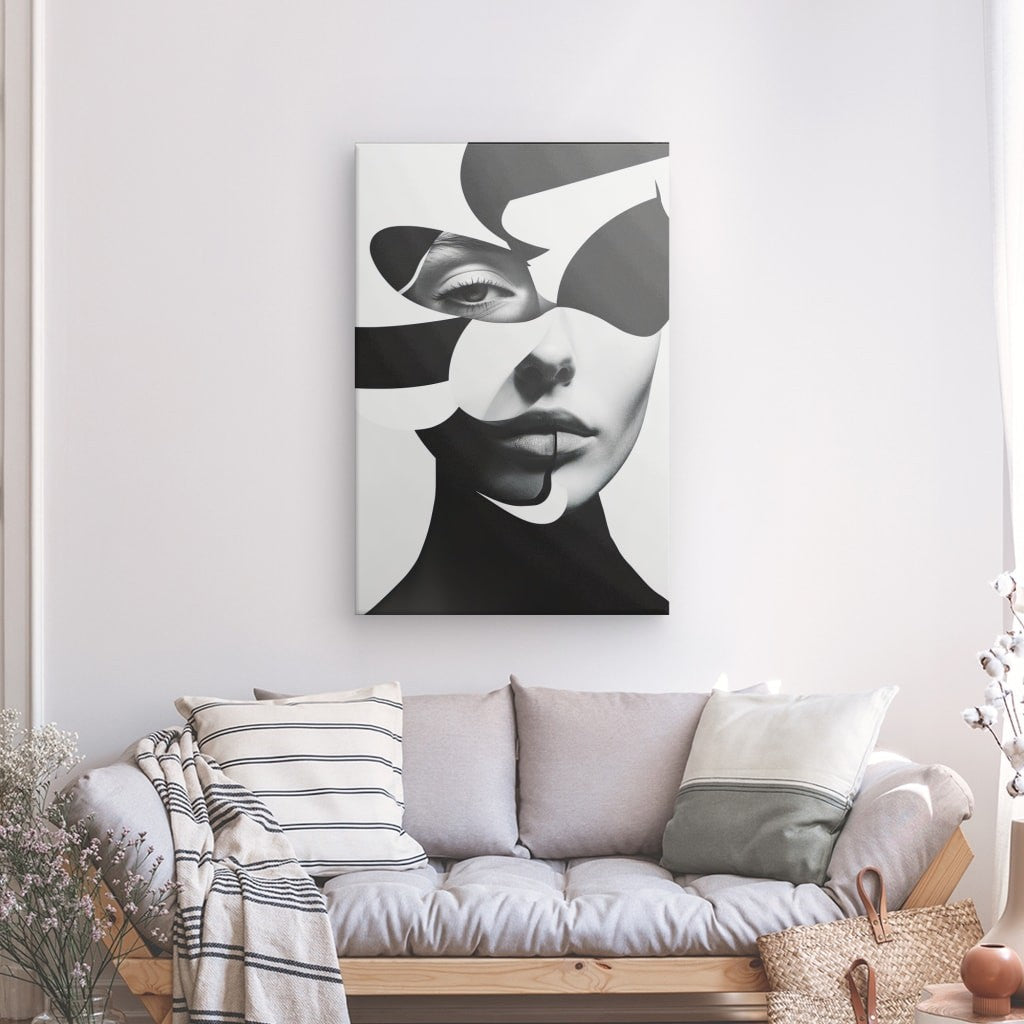 Toile Visage Femme Énigmatique Noir et Blanc